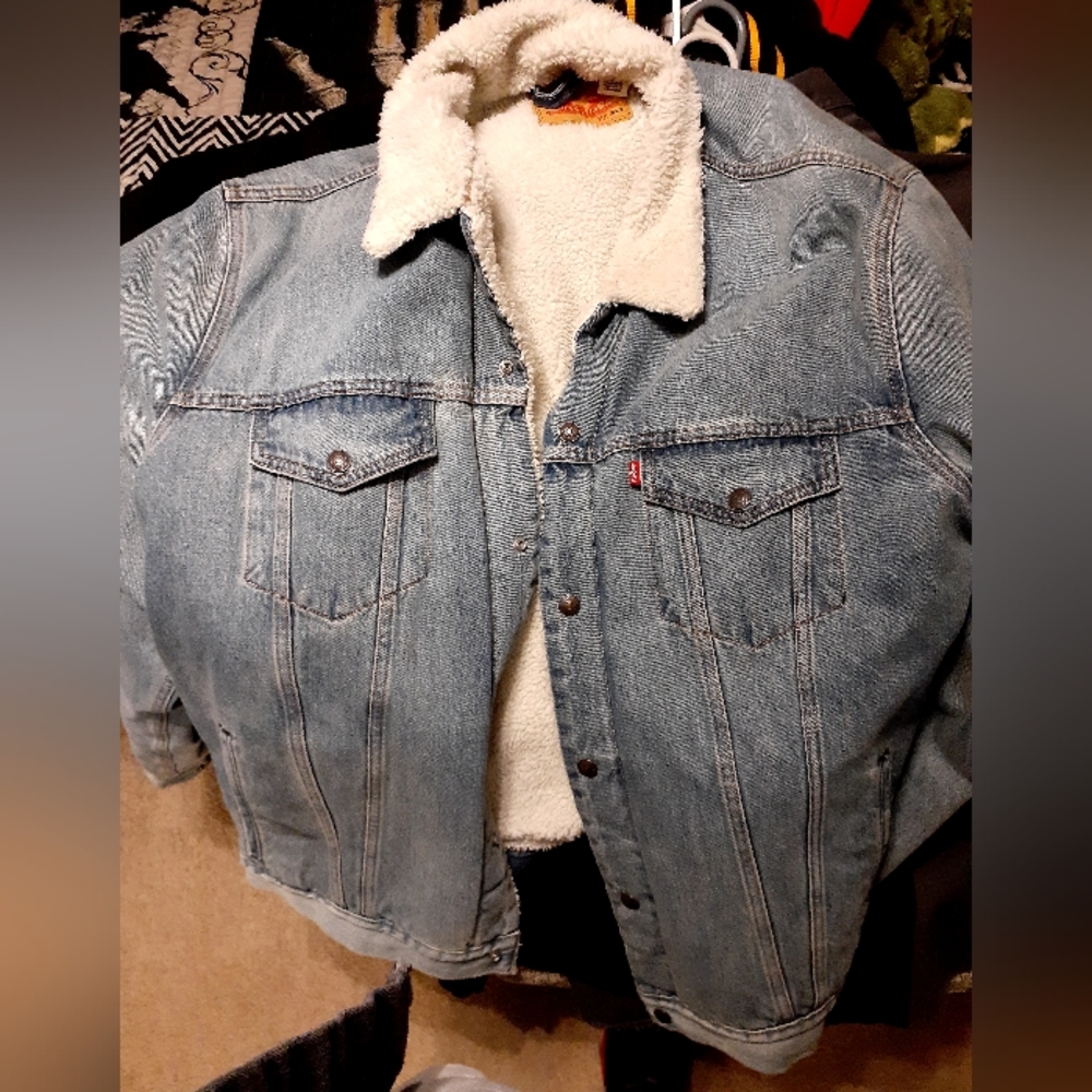 Levi's sherpa jacket